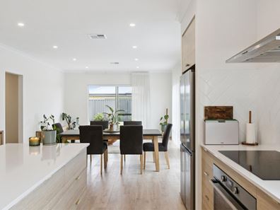 5 Barton Street, Aveley WA 6069