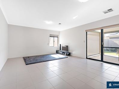 6 Elba Place, Thornlie WA 6108