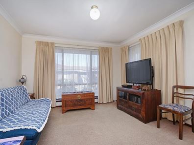 2/4 Harris Street, Palmyra WA 6157