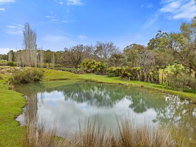 76 Yamba Drive, Keysbrook WA 6126