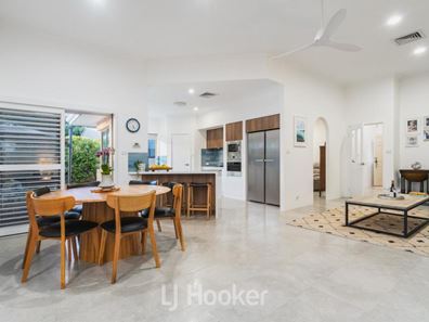 4 Alan Street, Broadwater WA 6280