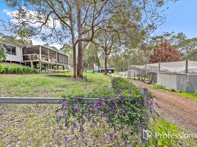 106 Upper Capel Road, Upper Capel WA 6239