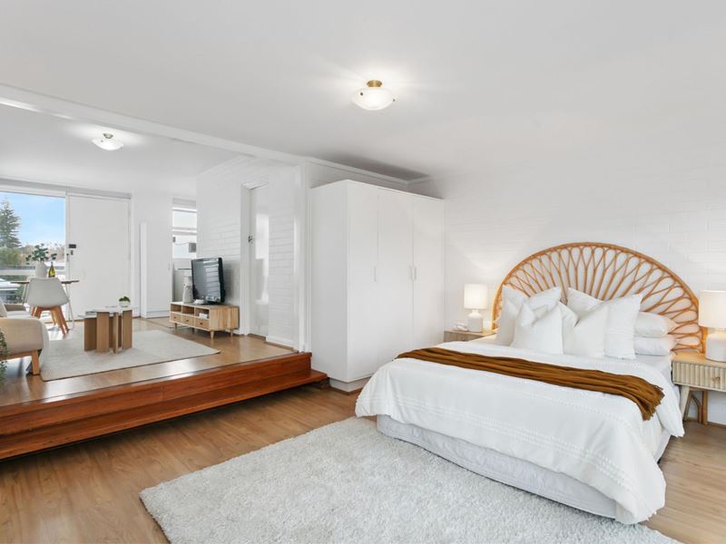 202/14 McNamara Way, Cottesloe