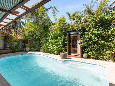 2 Tifera Circle, Kallaroo WA 6025