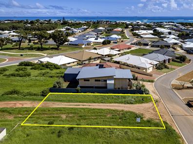 16 Viewpoint Mews, Drummond Cove WA 6532