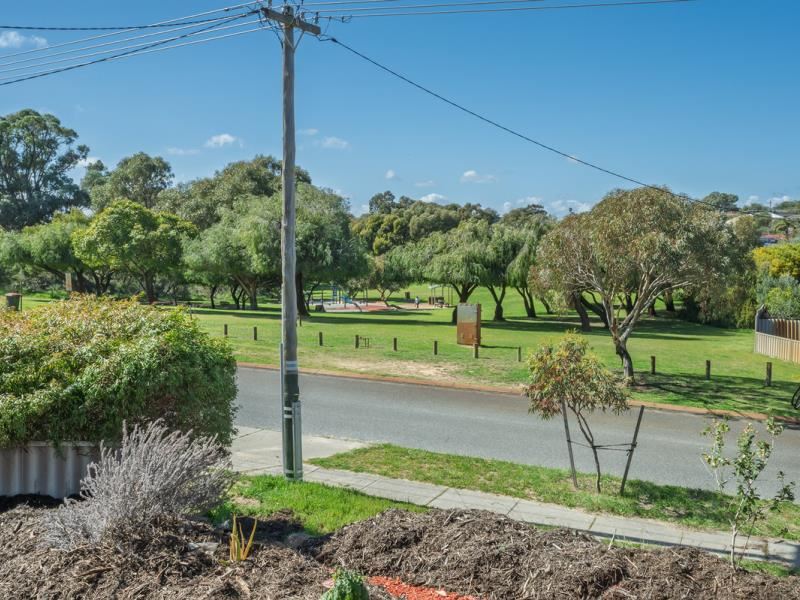 16 Berkshire Drive, Beldon