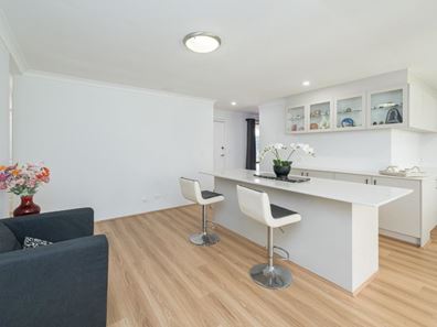 16 Berkshire Drive, Beldon WA 6027