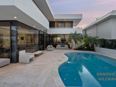 100 River Way, Salter Point WA 6152