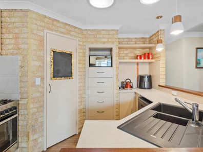 3 Tobol Cove, Coodanup WA 6210