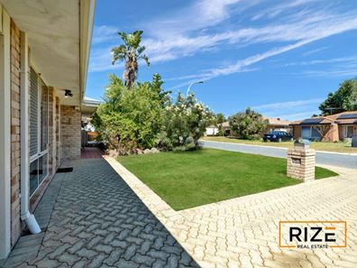 8 Canopy Court, Banksia Grove WA 6031