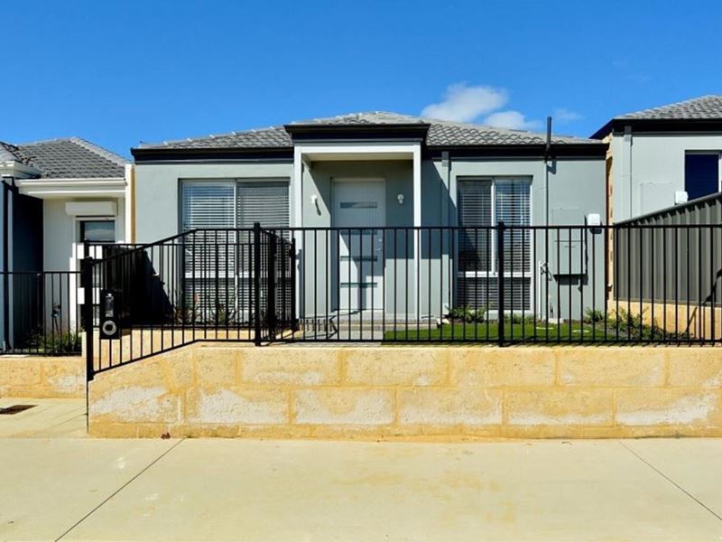 10 Clarendon Circuit, Lakelands