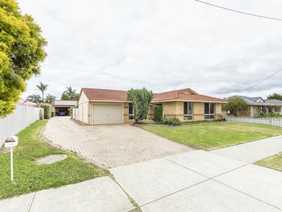 1/110 Centre Street, Queens Park WA 6107