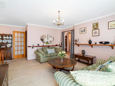 48 WHEATLEY DRIVE, Bull Creek WA 6149