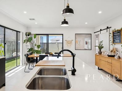 30 Beautiful Road, Banksia Grove WA 6031