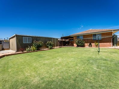 44 Hakea Street, Tarcoola Beach WA 6530