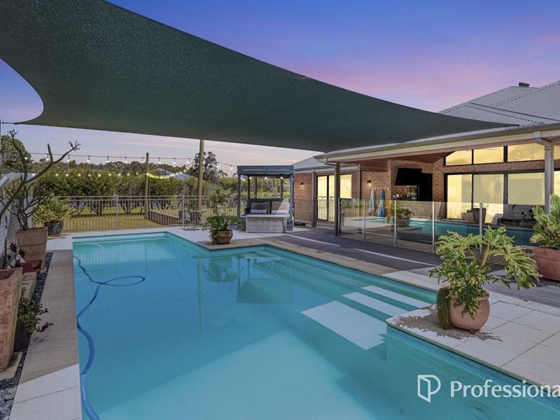 10 Algeri Link, Oakford