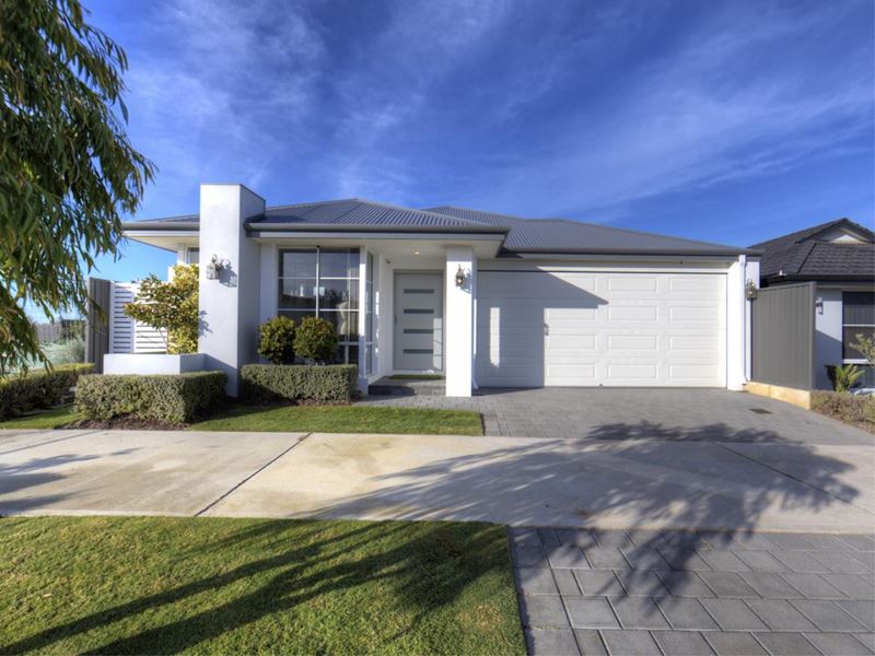 13 Selacosa Avenue, Jindalee WA 6036