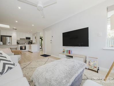25a Pennine Way, Hamersley WA 6022