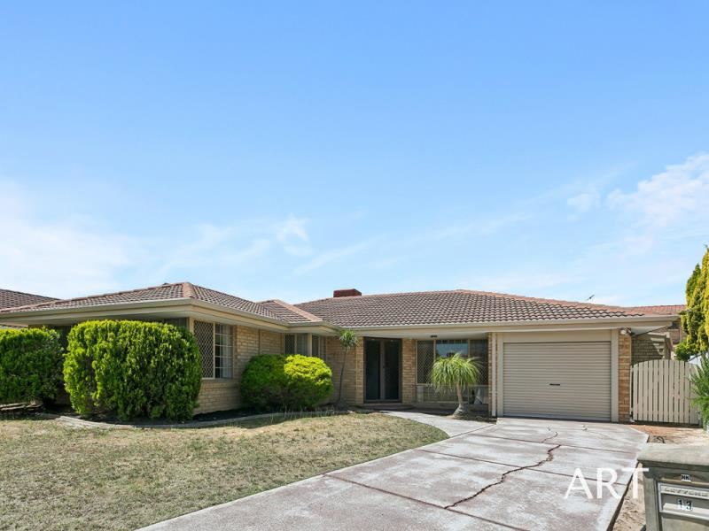 13 Pine Grove, Kardinya