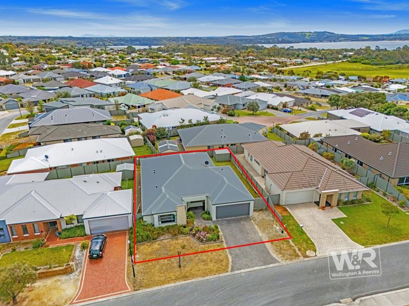 14 Flynn Way, Bayonet Head WA 6330