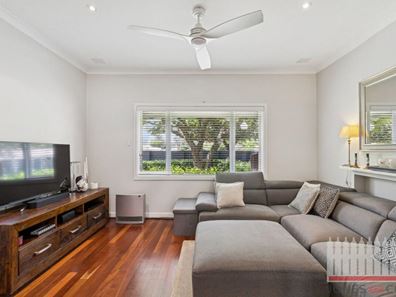 377A Light Street, Dianella WA 6059