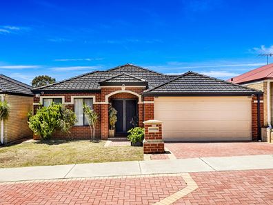 6 Santarosa Way, Stirling WA 6021