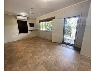 17 Leichhardt St, Kununurra WA 6743