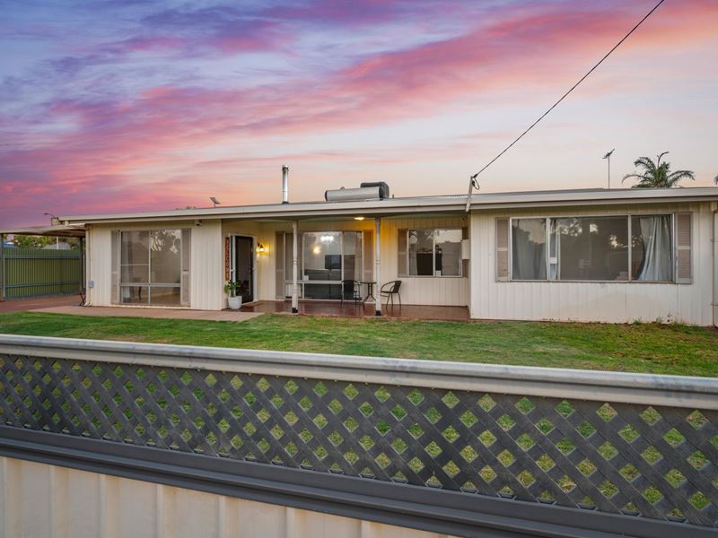 21 Carrington Street, South Kalgoorlie WA 6430