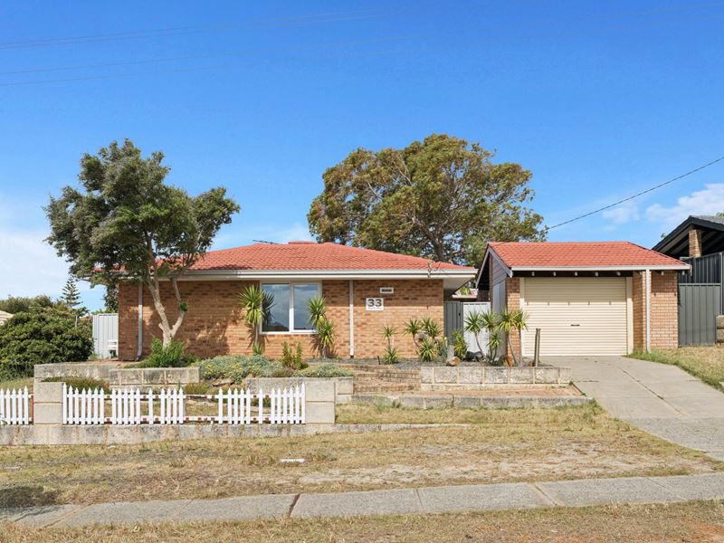 33 Pacific Way, Beldon WA 6027