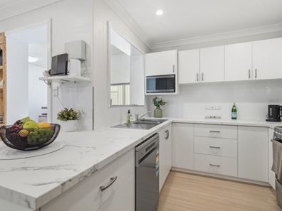 221 Dawson Avenue, Forrestfield WA 6058