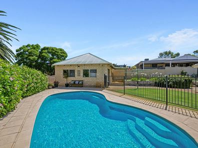 6 Coleridge Place, North Lake WA 6163