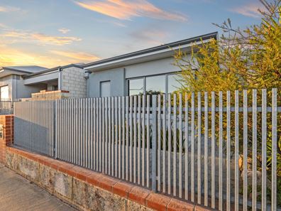 5 Perkins Drive, Clarkson WA 6030