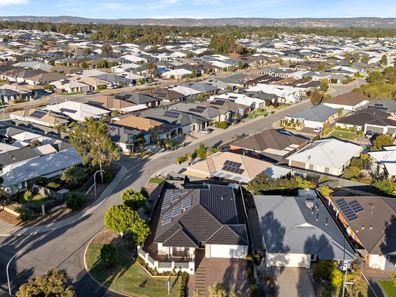 15 Mayfield Drive, Brabham WA 6055
