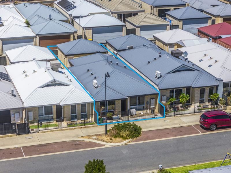 20 Clarendon Circuit, Lakelands WA 6180