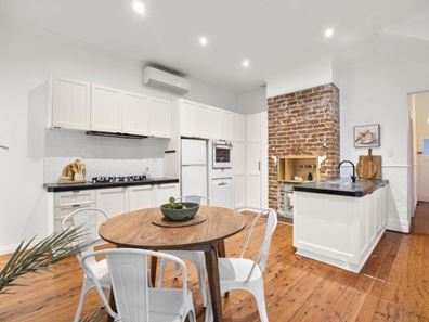 16 Staples Street, North Fremantle WA 6159