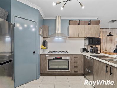 4/8 Binnar Court, Erskine WA 6210