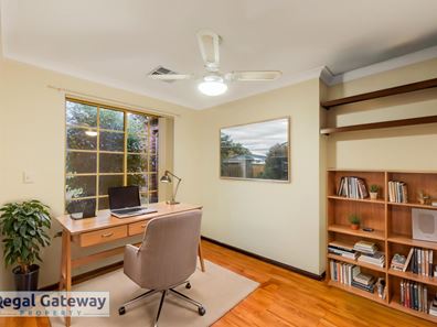 4 Rawlins Street, Rockingham WA 6168