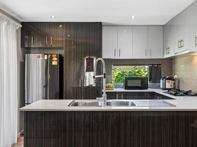 18A Woodchester Place, Nollamara WA 6061