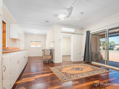 249 Second Street, Wonthella WA 6530
