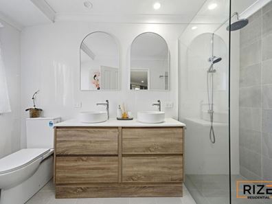 3 Kulana Way, Carramar WA 6031