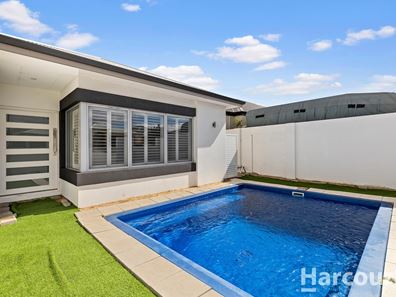 57 Buckingham Drive, Wannanup WA 6210