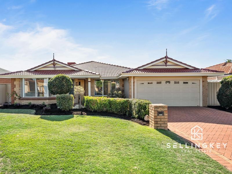 11 BROOKSIDE SQUARE, Canning Vale