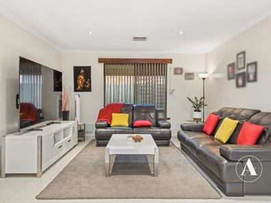 23 Silky Oak Lane, Willetton WA 6155