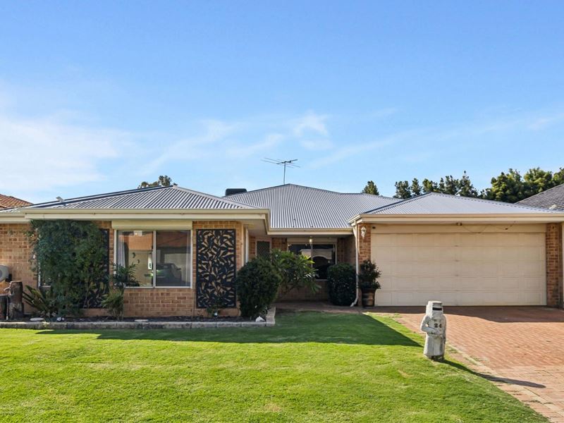 24 Whimbrel Parade, Bennett Springs WA 6063