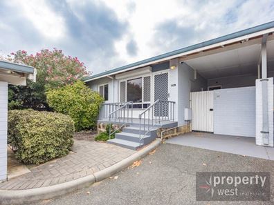 26C Greville Way, Girrawheen WA 6064