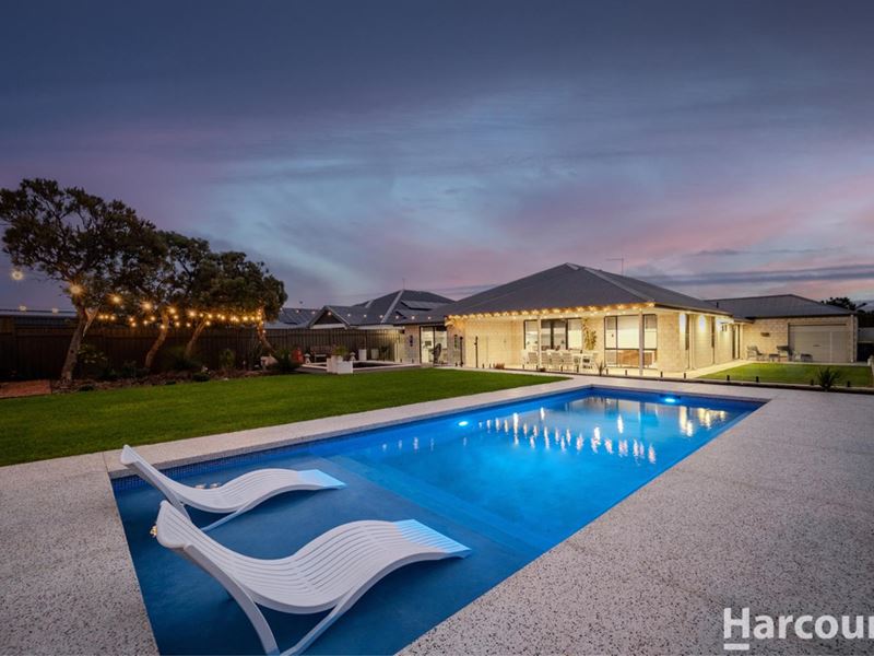 66 Moort Rise, Carramar
