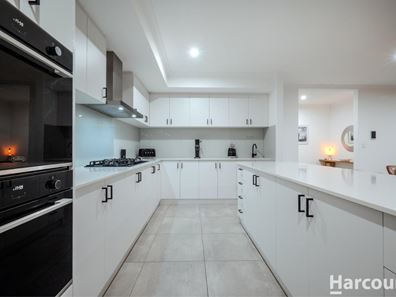 66 Moort Rise, Carramar WA 6031