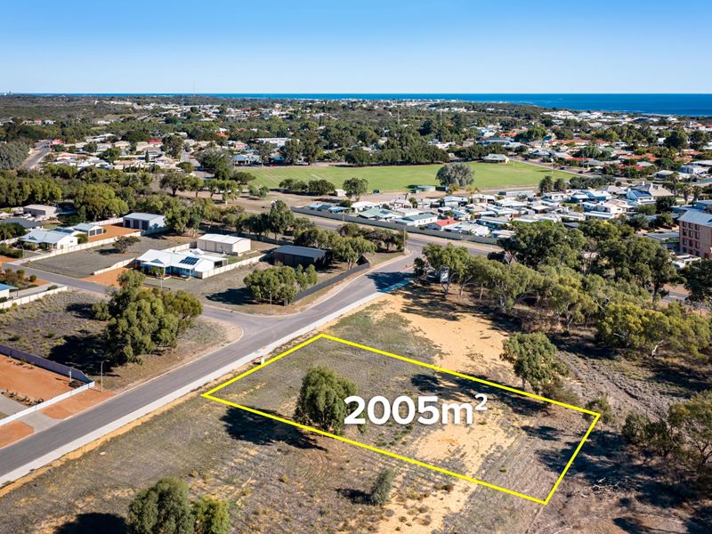 3 Tyford Road, Dongara WA 6525