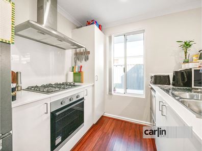 10 Pewter Road, Treeby WA 6164