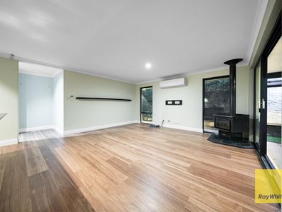 24 Dillwynia Bend, Banksia Grove WA 6031